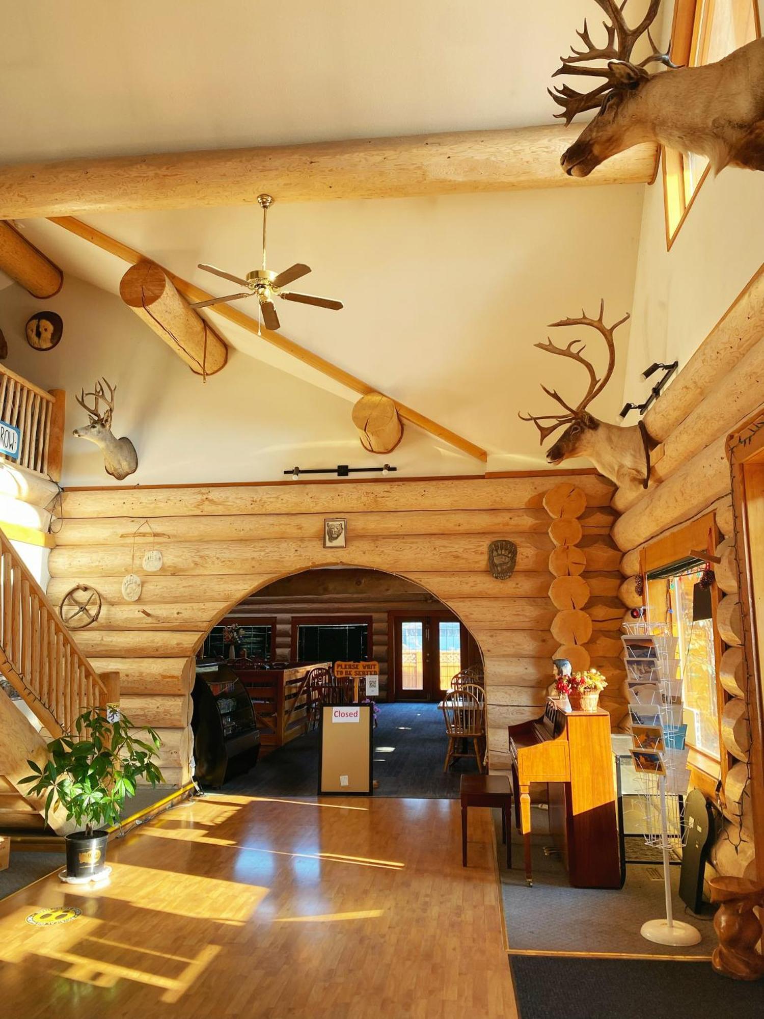 Bear's Claw Motel