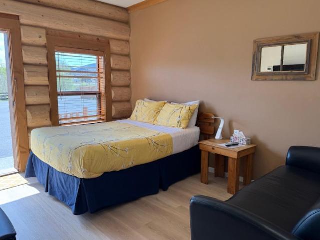 Bear's Claw Motel