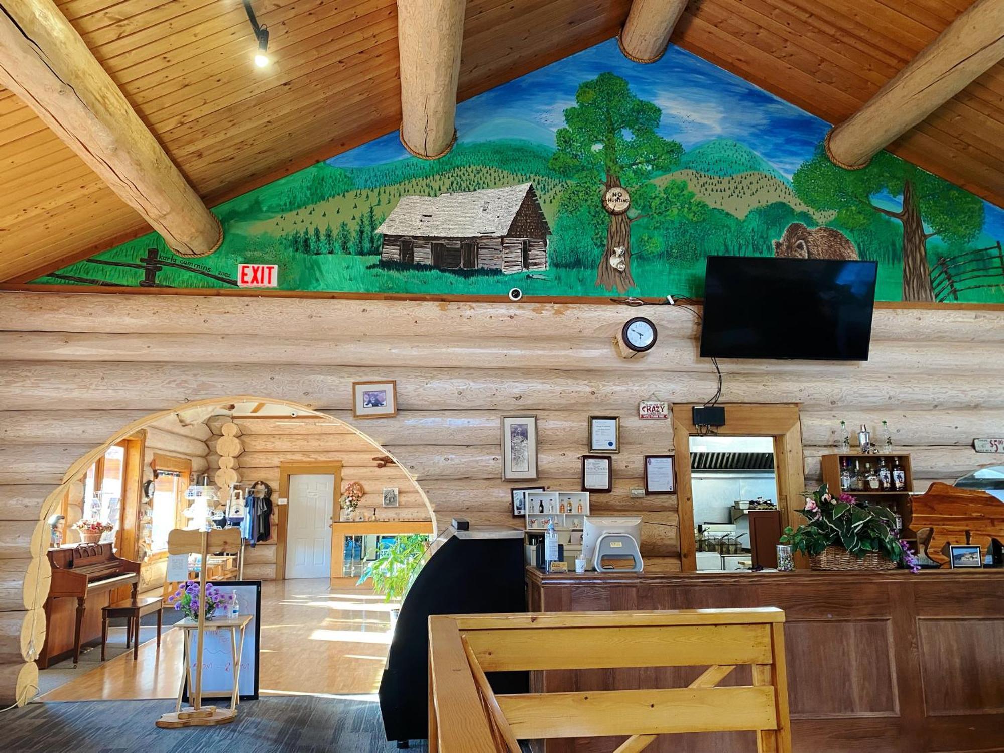 Bear's Claw Motel 4*
